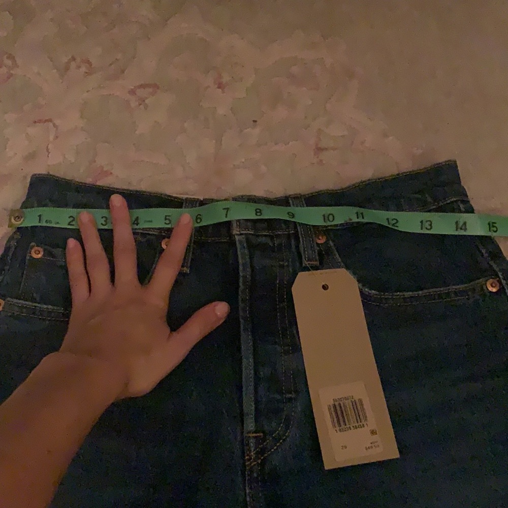 Levi shorts - Picture 7 of 7